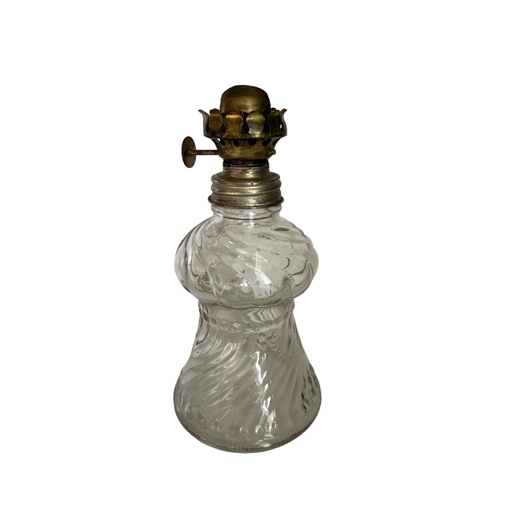 Antique Victorian Swirl Glass Oil Lamp‎ Victor Burner Kerosene (no wick)